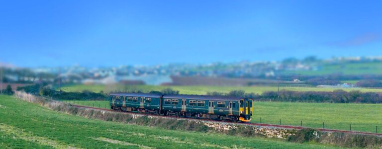 GWR train on edge of Newquay